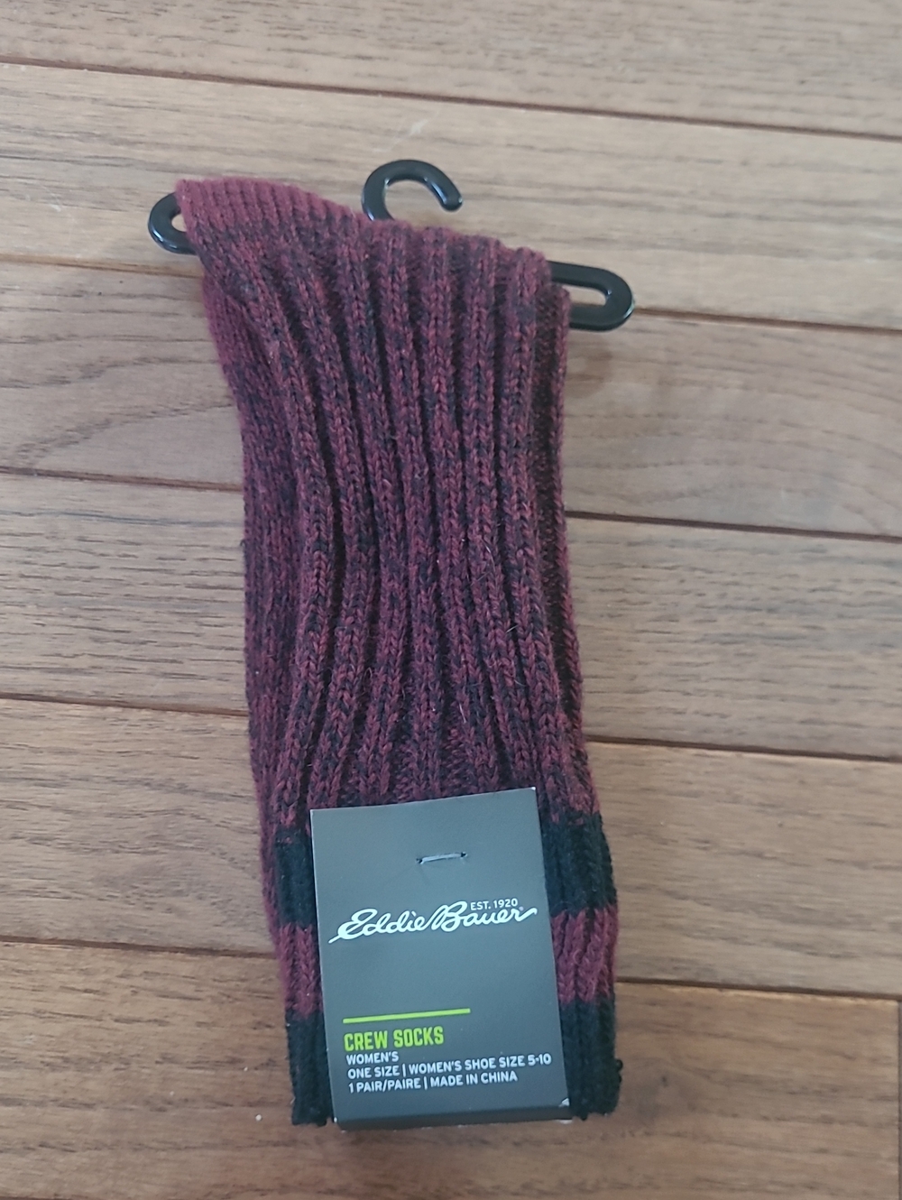 Eddie Bauer Women's Ribbed Crew Socks in Burgundy and Black